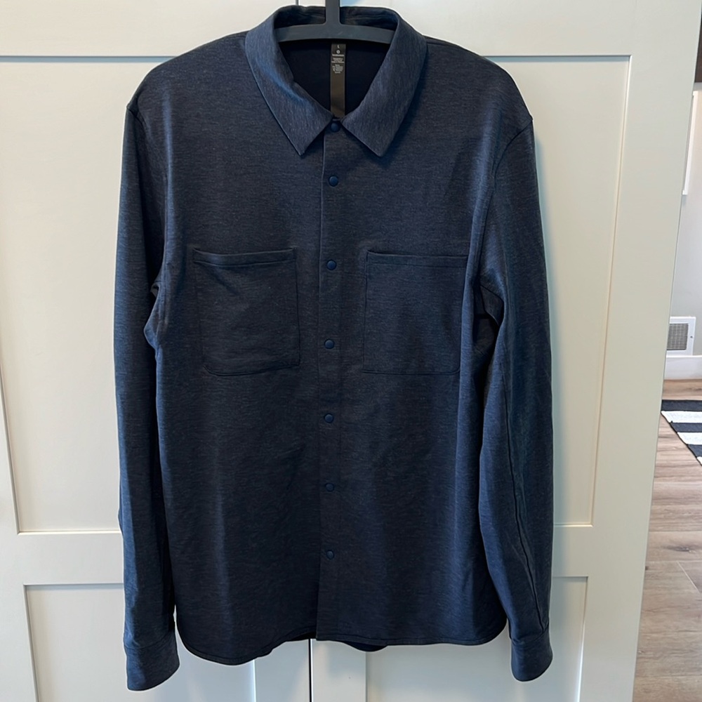 Lululemon Men’s Snap Front Shirt
